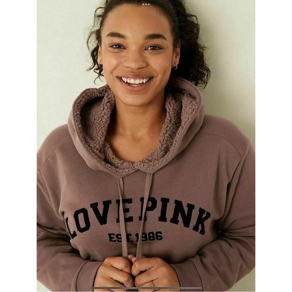 T-shirt Victoria's Secret PINK Texas Campus Scoopneck Neuf Avec étiquettes